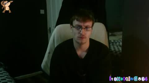 Snapshot of itsnotting834 chatting on February 12, 1:19 am    online show from February 12, 1:19 am