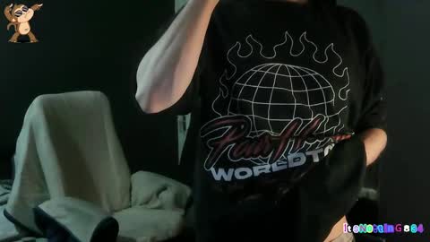 Snapshot of itsnotting834 chatting on February 19, 8:10 pm    online show from February 19, 8:10 pm