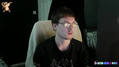 Snapshot of itsnotting834 chatting on March 5, 9:59 pm    online show from March 5, 9:59 pm