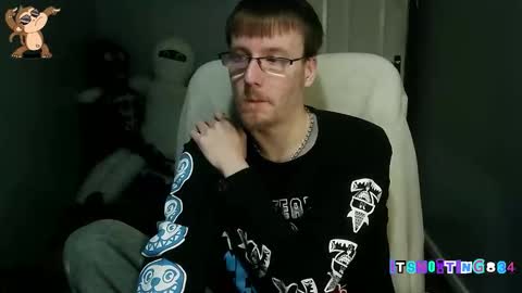 Snapshot of itsnotting834 chatting on October 3, 9:23 pm    online show from October 3, 9:23 pm