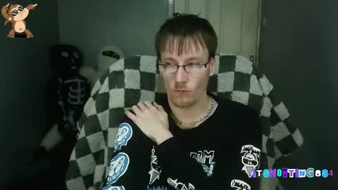 Snapshot of itsnotting834 chatting on October 25, 9:31 pm    online show from October 25, 9:31 pm