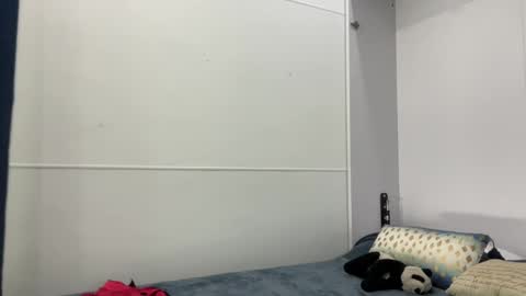 Snapshot of itsssosierra chatting on February 3, 11:05 pm  Sierra  online show from February 3, 11:05 pm