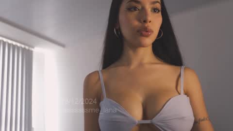 itsssssssme_lana online show from December 28, 3:59 pm