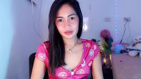 itsurgil_kloeh online show from June 9, 12:11 am