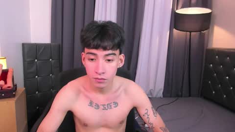 Snapshot of itsyour_edzel chatting on March 28, 1:11 pm itsyour_edzel online show from March 28, 1:11 pm