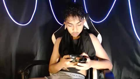 Kyle online show from April 3, 10:02 am