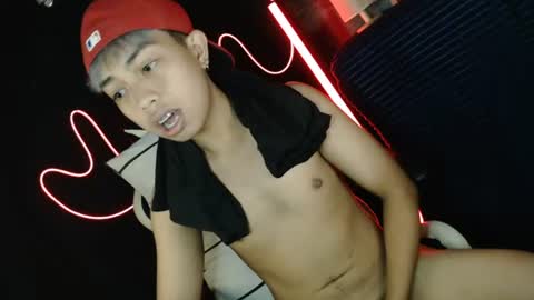 Snapshot of itsyourcummerboy_xx chatting on June 27, 2:16 am Kyle online show from June 27, 2:16 am