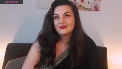Snapshot of itsyourlady chatting on December 7, 12:35 pm Melissa Khaan online show from December 7, 12:35 pm
