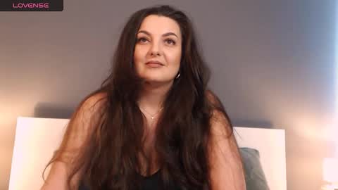 Melissa Khaan online show from April 16, 8:26 am