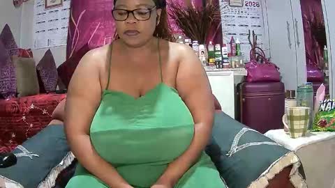 itumeleng74 online show from February 1, 5:50 am