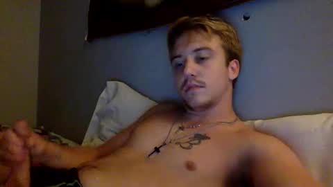 Snapshot of itxlowhoe479 chatting on October 27, 5:00 am itxlowhoe479 online show from October 27, 5:00 am