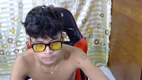 itzme_john online show from March 11, 2:06 am