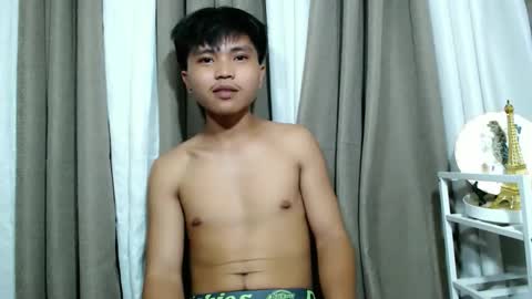 Snapshot of itzme_urhornyjerwin chatting on March 12, 12:22 pm jerwin online show from March 12, 12:22 pm