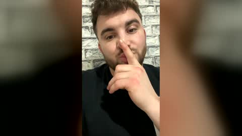 iurcupetru07 online show from December 18, 12:17 am