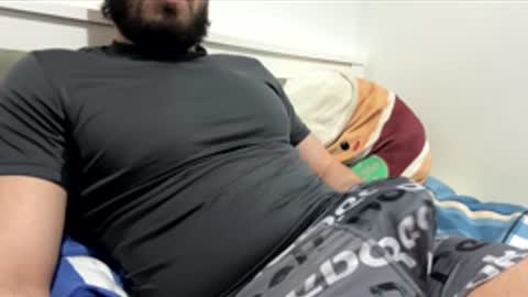 iuri1990 online show from March 6, 11:34 pm