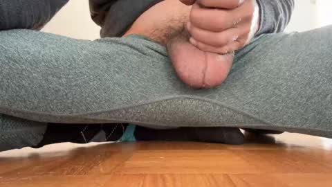 Snapshot of iuuuf2 chatting on December 17, 11:06 am Iuuuf2 or Samel online show from December 17, 11:06 am