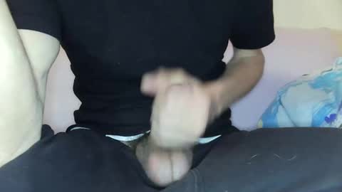 Snapshot of iuuuf2 chatting on January 8, 9:32 am Iuuuf2 or Samel online show from January 8, 9:32 am