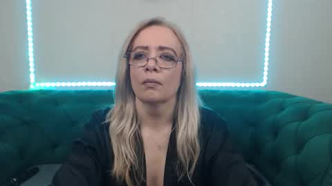 ivanacharm online show from January 19, 4:49 am