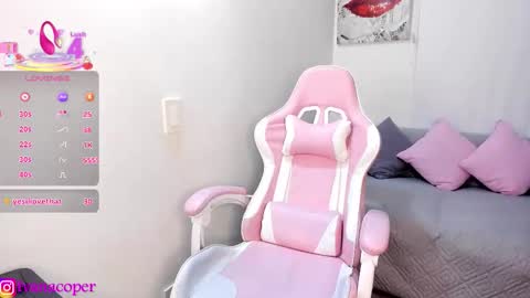 Snapshot of ivanacooper chatting on October 2, 5:25 am ivana online show from October 2, 5:25 am