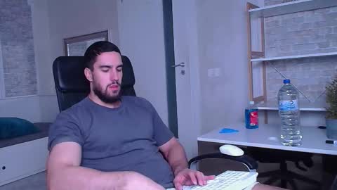 IvanHydee online show from September 9, 4:34 am