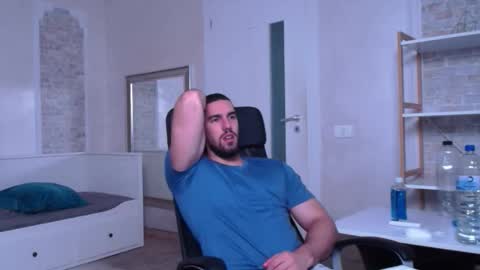 IvanHydee online show from September 17, 4:36 am