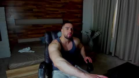 IvanHydee online show from April 24, 4:48 am