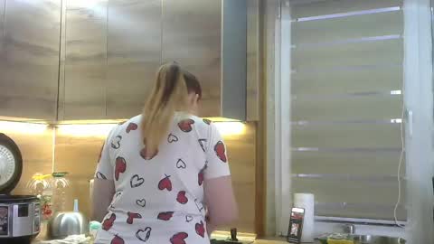 IrennaSplash online show from February 14, 6:45 am