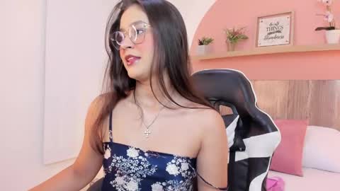 I V E T T E online show from April 20, 7:37 pm