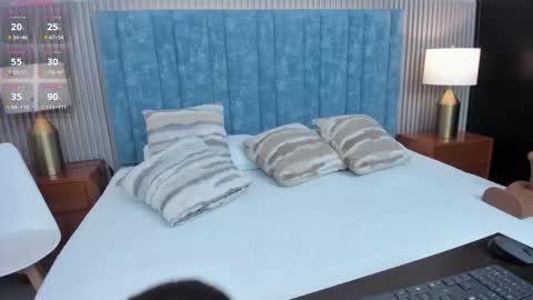 Snapshot of ivi_akina chatting on November 19, 6:41 pm Valeria Sanders online show from November 19, 6:41 pm