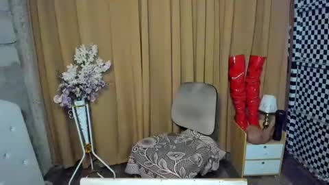 Snapshot of ivone_twinkle chatting on August 1, 11:31 am ivone_twinkle online show from August 1, 11:31 am