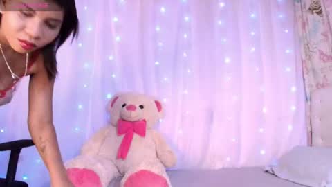  Ivon  Miss Jones  online show from December 17, 3:23 am