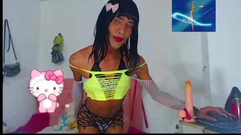 ivonneth online show from April 5, 11:57 pm