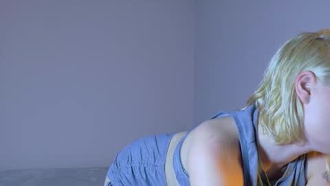 Snapshot of ivory_soule chatting on October 28, 7:27 pm ivory_soule online show from October 28, 7:27 pm