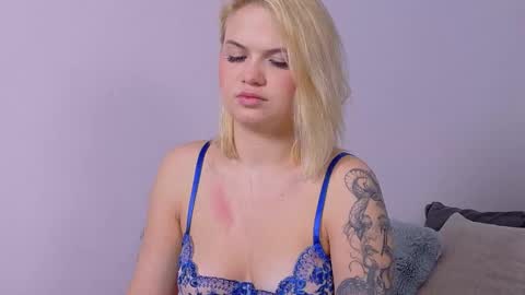 Snapshot of ivory_soule chatting on February 18, 6:04 pm ivory_soule online show from February 18, 6:04 pm