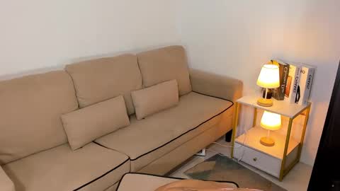 Snapshot of ivorycollins chatting on December 12, 3:48 pm kirstenelsie online show from December 12, 3:48 pm