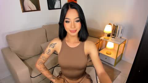 Snapshot of ivorycollins chatting on December 15, 1:32 pm kirstenelsie online show from December 15, 1:32 pm