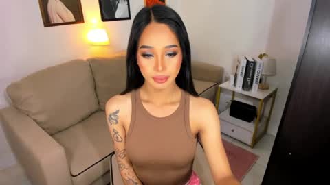 Snapshot of ivorycollins chatting on January 12, 6:28 am kirstenelsie online show from January 12, 6:28 am