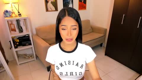 Snapshot of ivorycollins chatting on February 25, 12:47 am kirstenelsie online show from February 25, 12:47 am