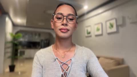 Snapshot of ivorycollins chatting on October 28, 2:04 am kirstenelsie online show from October 28, 2:04 am