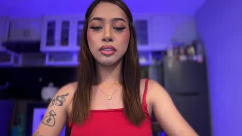 Snapshot of ivorycollins chatting on November 4, 4:00 am kirstenelsie online show from November 4, 4:00 am