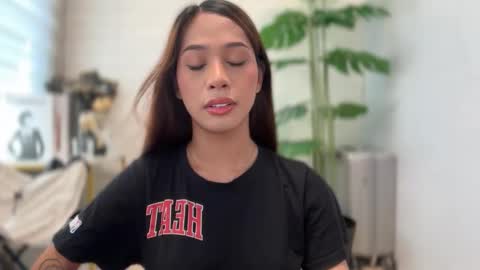 Snapshot of ivorycollins chatting on November 8, 5:07 am kirstenelsie online show from November 8, 5:07 am