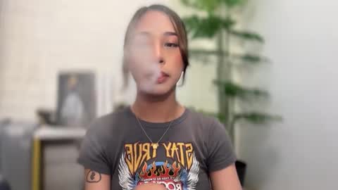 Snapshot of ivorycollins chatting on November 19, 1:27 am kirstenelsie online show from November 19, 1:27 am