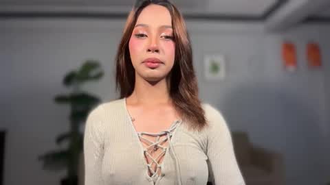 Snapshot of ivorycollins chatting on December 2, 1:11 am kirstenelsie online show from December 2, 1:11 am