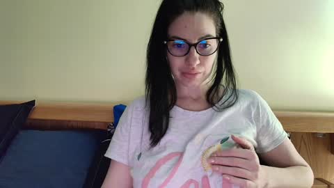 Snapshot of ivoryorchid chatting on January 31, 6:14 pm Ivory online show from January 31, 6:14 pm