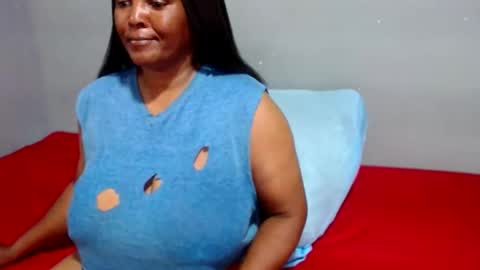 IVORYTITS48 online show from January 22, 7:03 am