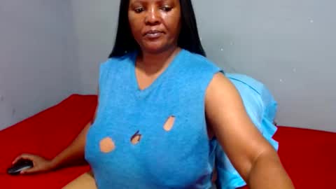 IVORYTITS48 online show from February 5, 5:20 am