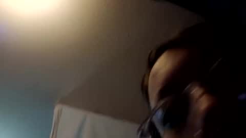 ivorytrixx online show from December 1, 1:32 am