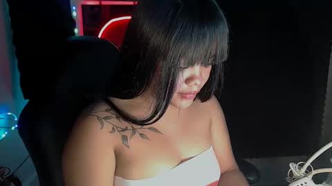 Snapshot of ivy2011 chatting on October 31, 11:39 pm ivy online show from October 31, 11:39 pm