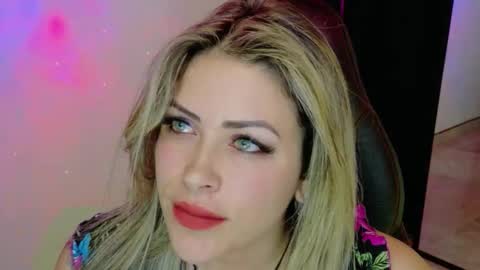 Diana Rojas  online show from November 30, 5:50 pm