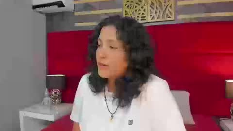 Ivy and Molly online show from September 12, 8:53 pm